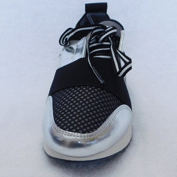 W390 Material Girl Women's Annya Jogger Sneakers - Picture 3 of 5